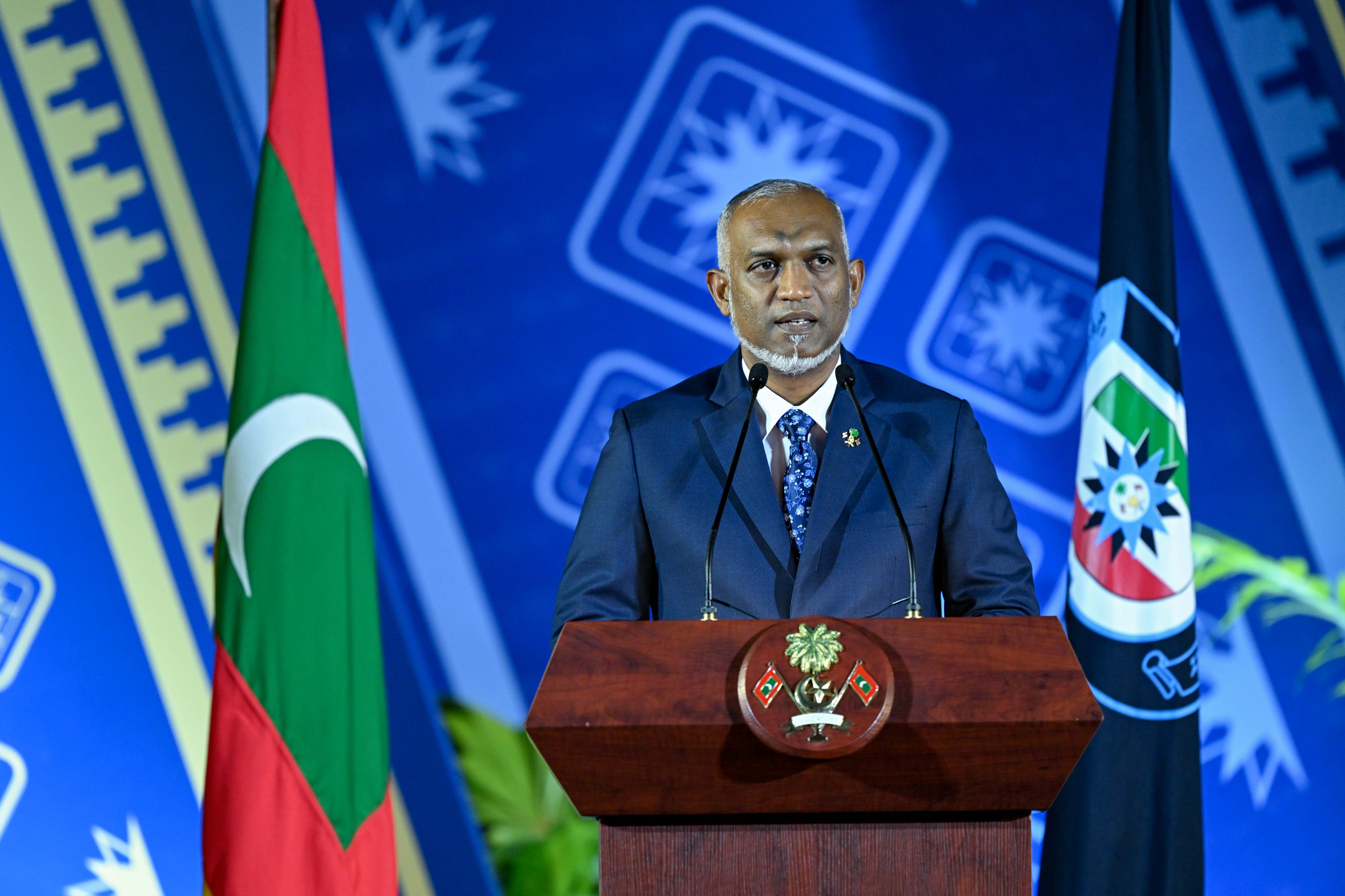 ތަހުޤީޤަށް ހުރަސް ނޭޅޭހެން ފުލުހުން އަވަހަށް މައުލޫމާތު ހިއްސާކުރަން ރައީސް އެދިވަޑައިގެންފި