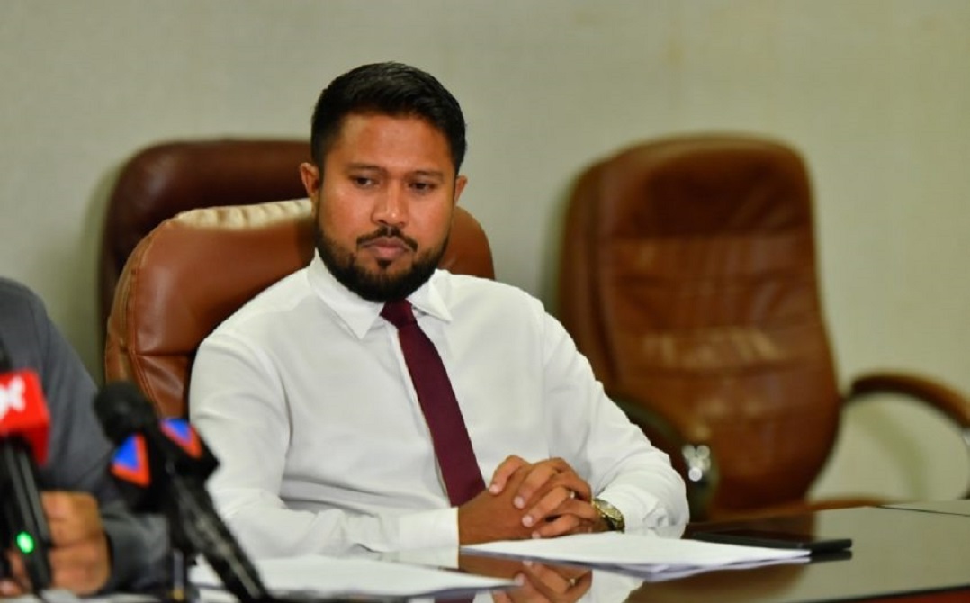 މުސްޢަބަށް 1.1 މިލިއަން ރުފިޔާ ދިނުން މަޑުޖައްސާލަން އަމުރުކޮށްފި