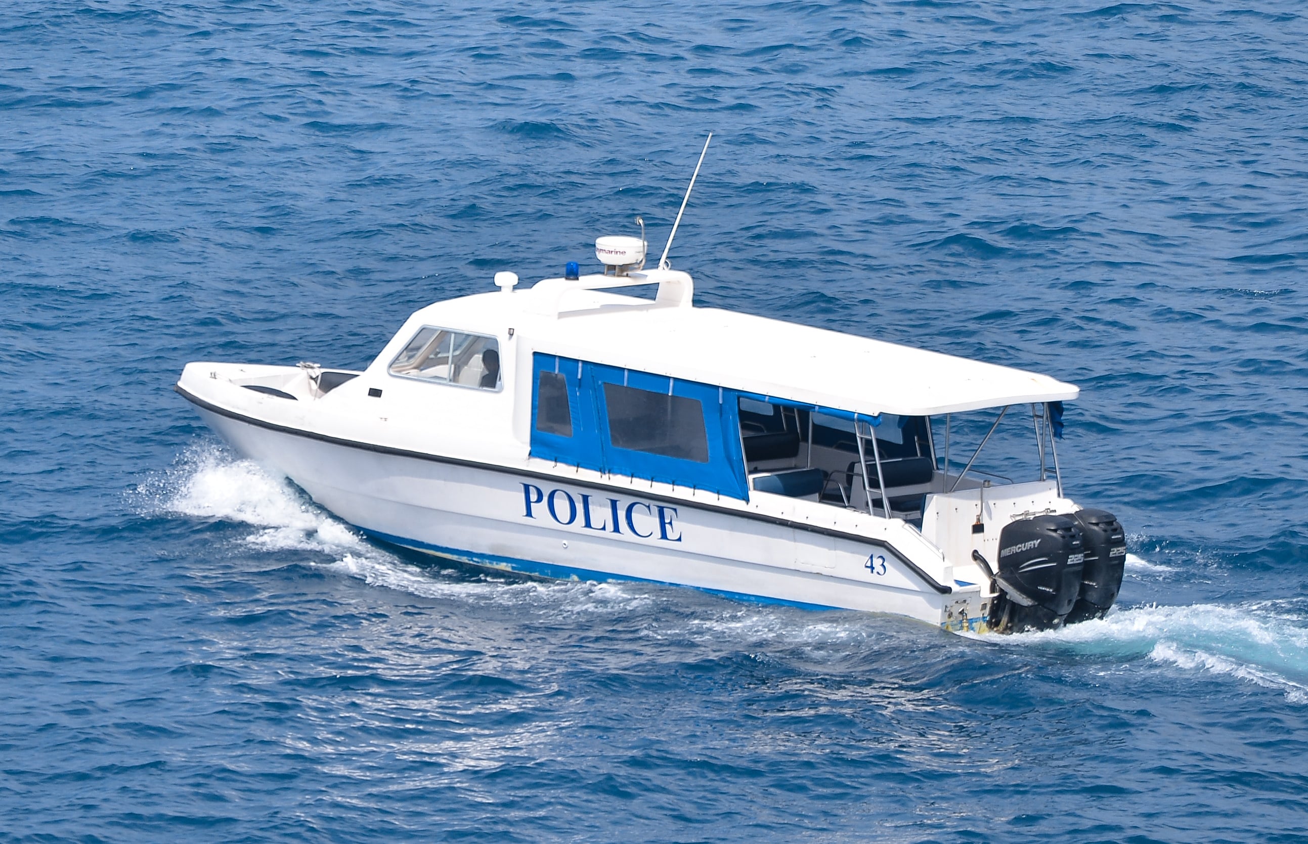 ވ ފެލިދޫ ކައިރިއަށް ލޯންޗެއް ބަންޑުން ޖަހާލައި ދެމީހަކު ގެއްލިއްޖެ