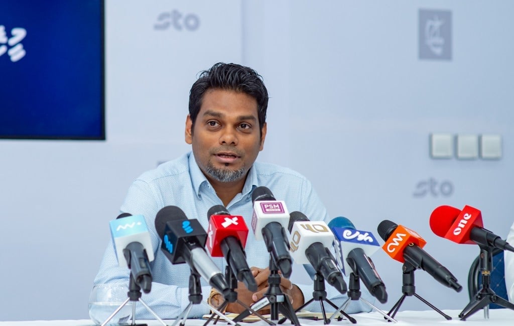 ރައީސް މުއިއްޒު ހިންގަނީ ހުދުމުހުތާރު ވެރިކަމެއް؛ ބޭލުނު ގޮތަކަށް ބޭލުން މަޖުބޫރު: އަމްރު