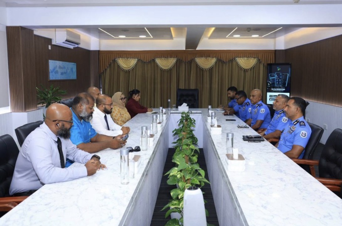 ފުލުހުންނާއި ވެމްކޯގެ އިސްވެރިން ބޭއްްވި މަޝްވަރާ ބައްދަލުވުން