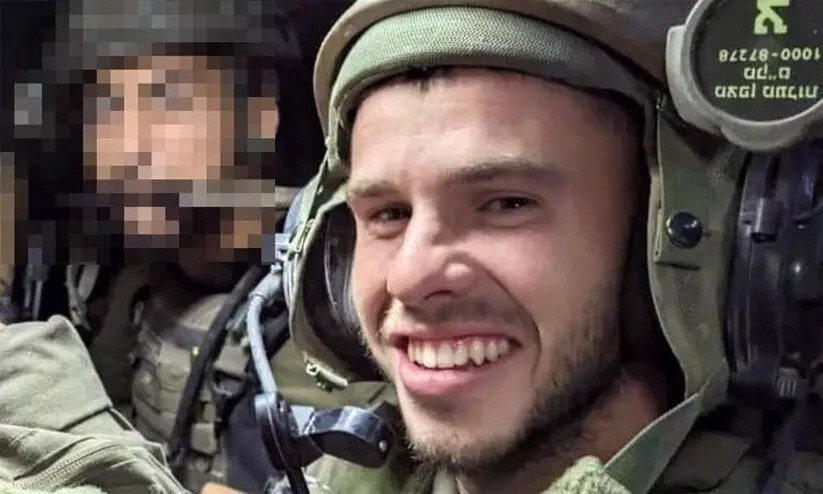 އިޒްރޭލު ސިފައިންގެ މީހަކު ޣައްޒާއިން ތުއްތު ކުއްޖަކު ކިޑްނެޕް ކުރިމައްސަލައެއް