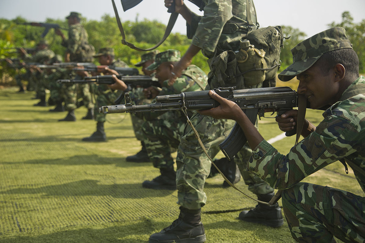 ނައިޓް ފަޔަރިންގ ތަމްރީންތަކެއް މާދަމާ ފަށާނީ