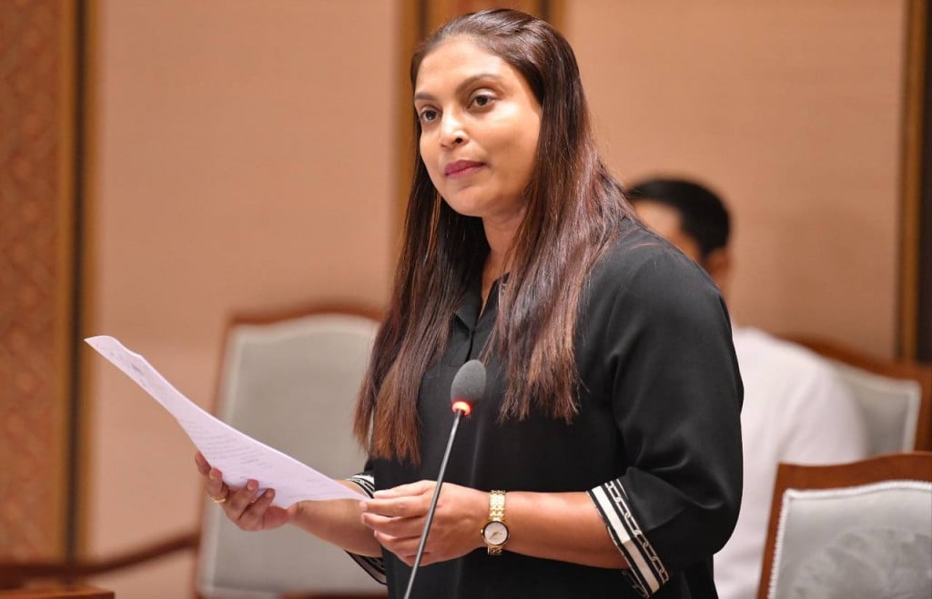 ސްކޮލަޝިޕް އުސޫލަށް ގެނައި ބަދަލަކީ ދަރިވަރުންގެ ކުރިމަގަށް އެޅުނު ހުރަހެއް: ޑރ. އައިޝަތު އަލީ