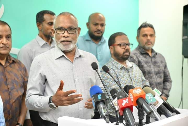 އަދުރޭ ފޮނަދޫ ދާއިރާއަށް ވާދަކުރައްވަނީ