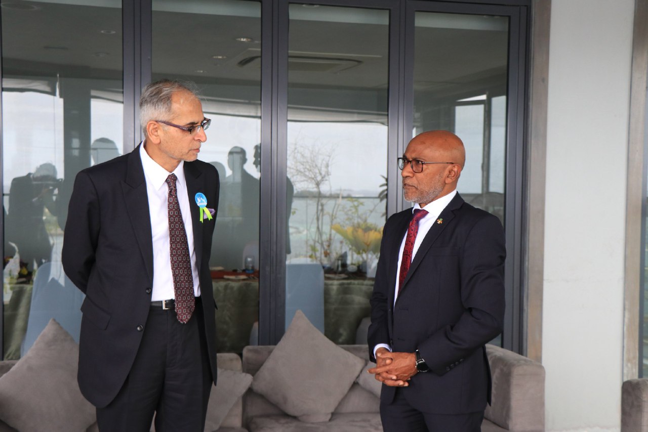 އިންޑިއާގެ ފޮރިން ސެކްރެޓަރީ ފުރާވަޑައިގެންފި