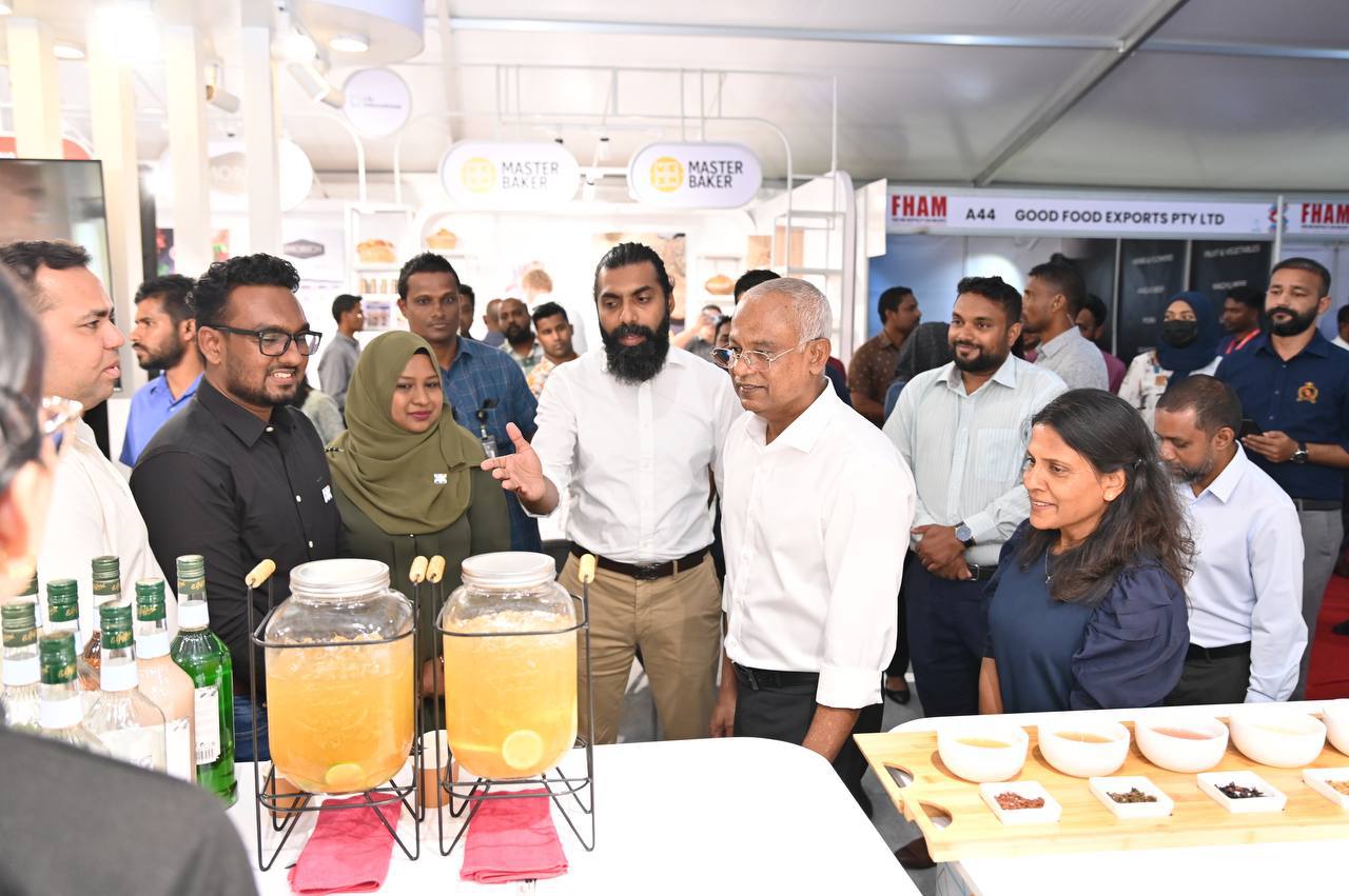 ރައީސުލްޖުމްހޫރިއްޔާގެ ދެކަނބަލުން ކަލިނަރީ ޗެލެންޖަށް ޒިޔާރަތްކުރައްވައިފި