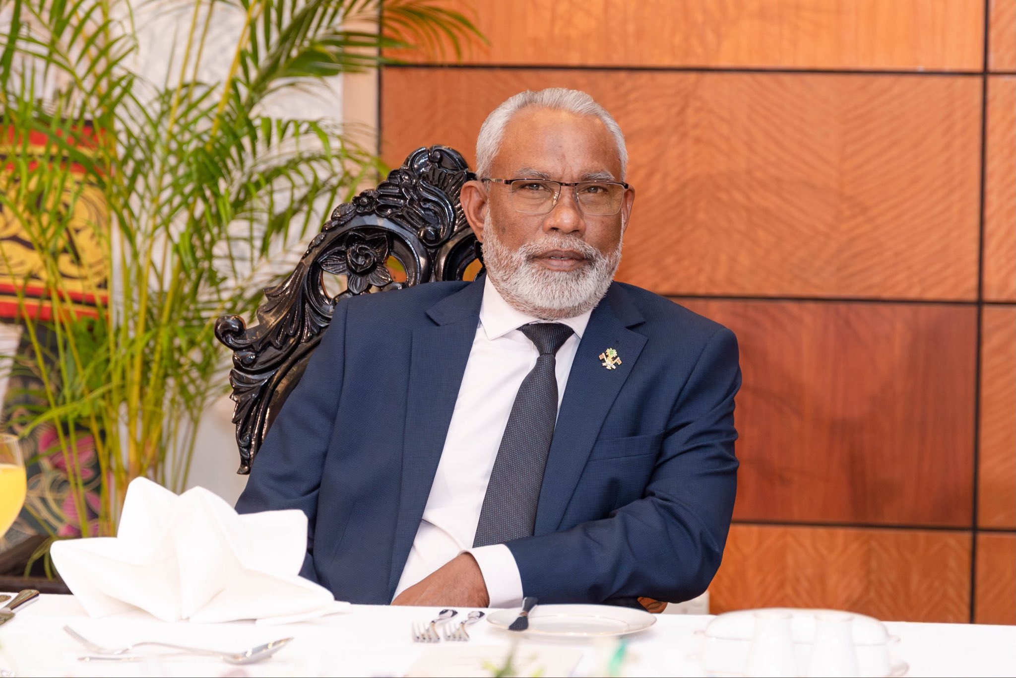 ޕީއެންސީގެ މަޖިލިސް މެންބަރުންގެ ބޮޑު ވަފްދަކާއެކު މަޖިލިސް ރައީސް ޕާކިސްތާނަށް ފުރާވަޑައިގެންފި