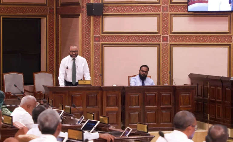 ޙައްޖު ލިސްޓު ބޮޑުވީ ކޮވިޑުގެ ބެކްލޮގާ ގުޅިގެން ކަމަށް އިސްލާމީ ކަންތައްތަކާ ބެހޭ ވަޒީރު ވިދާޅުވެއްޖެ