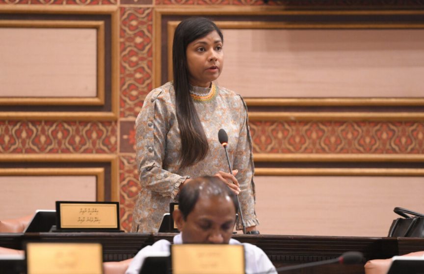 ރޮޒައިނާގެ ނަމުގައި އައްޑޫގައި ބިމެއް ނެތް: ކައުންސިލް