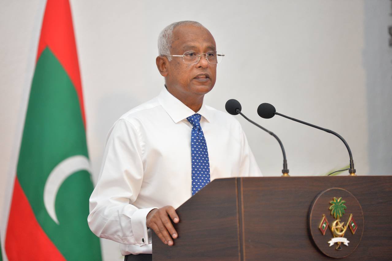 ރާއްޖެއަށް އެތެރެކުރެވޭ ޕްލާސްޓިކް ކޮތަޅު 50 އިންސައްތަ މަދުކުރެވިއްޖެ: ރައީސް