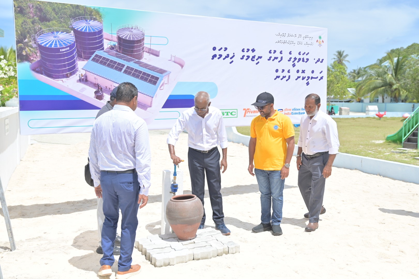 ރައީސް ޞާލިޙް މަޑަވެލީގައި ނިމިފައިވާ މަޝްރޫޢުތަކުގެ ނިމުން ފާހަގަކޮށްދެއްވައިފި