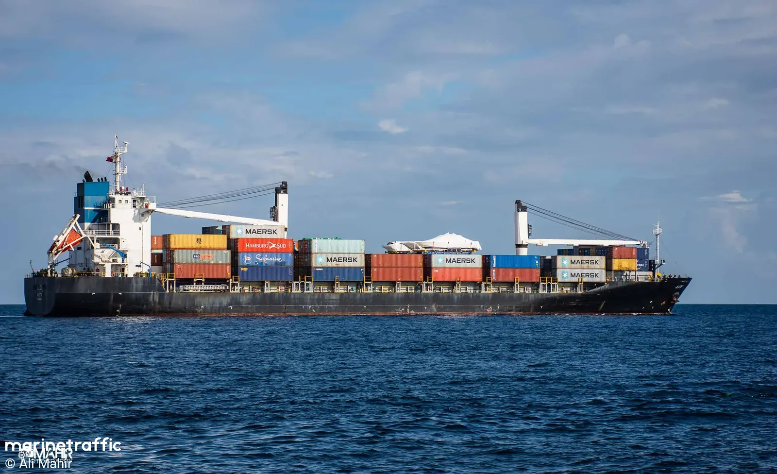 މުދާ ތޮއްޖެހުމަށް ހައްލެއް: އެމް.އެސް.ސީން ރާއްޖެއަށް ޚާއްޞަ ފީޑަރު ބޯޓެއް ތައާރަފުކޮށްފި