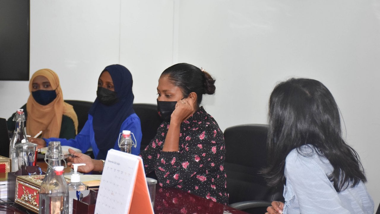 ސ. މީދޫ އިސްމެޖިސްޓްރޭޓްގެ ސްލޫކީ މައްސަލައިގެ އަދަބަކަށް ތަމްރީން ޕްރޮގްރާމެއް