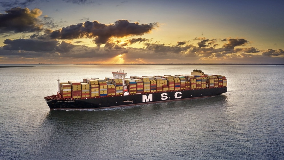 މާލޭ ވިޔަފާރި ބަނދަރުގެ ހިންގުން ބޮއްސުންލައިފި؛ އިގްތިސާދީ ރައްކާތެރިކަމަށް ސަރުކާރުން އަވަސް ހައްލެއް ހޯދަންޖެހޭ