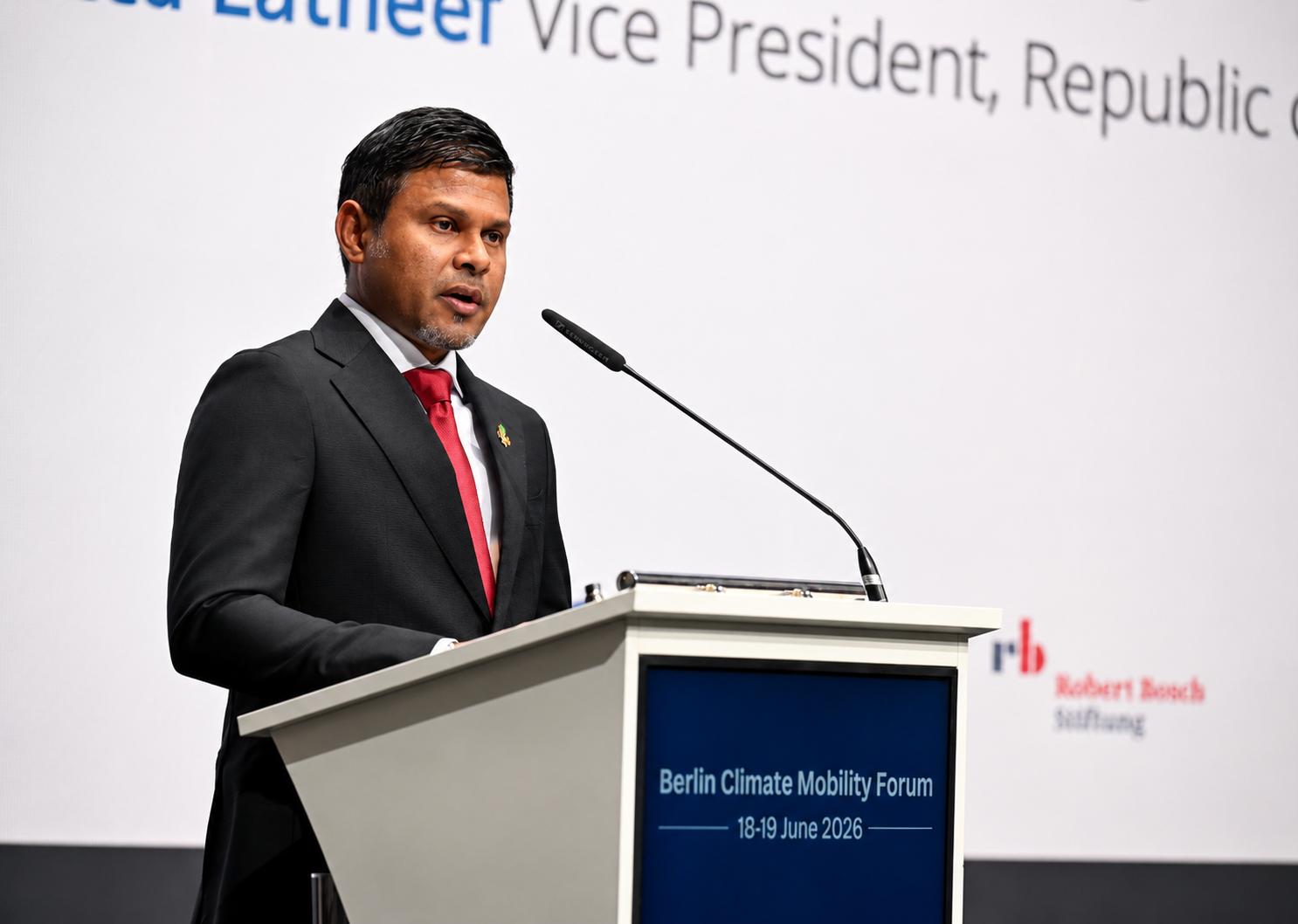 ޑޮލަރު މާރުކުރުމުގެ އިސްލާހާއެކު އިގްތިސާދަށް ބޮޑު މަންފާއެއް ލިބޭނެ: ނައިބު ރައީސް