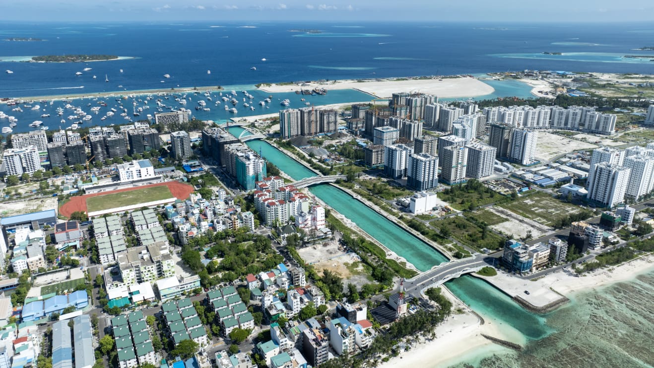 ހުޅުމާލޭ ފަޅުގައި އޮތް ދޯންޏެއްގެ ކެޕްޓަނަށް ހަމަލާދިން މީހަކު ޖަލަށްލުމަށް ހުކުމްކޮށްފި