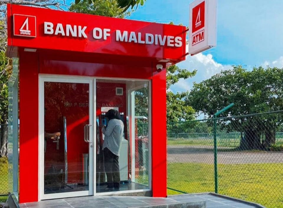 ބޭންކް އޮފް މޯލްޑިވްސް އިން ފުވައްމުލައް ސިޓީ އެއާޕޯޓުގައި އައު އޭޓީއެމްއެއް ގާއިމްކޮށް ހިދުމަތް ދޭން ފަށައިފި