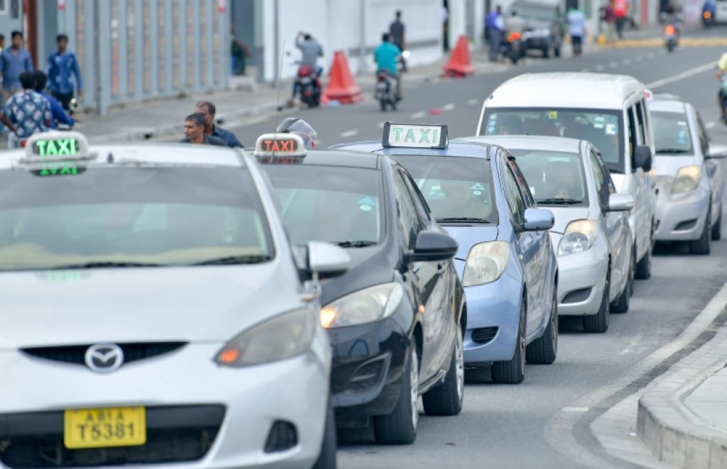 ފަސިންޖަރަކު ޓެކްސީން ބޭލި މައްސަލާގައި ފިޔަވަޅު އަޅާނަން: ފުލުހުން