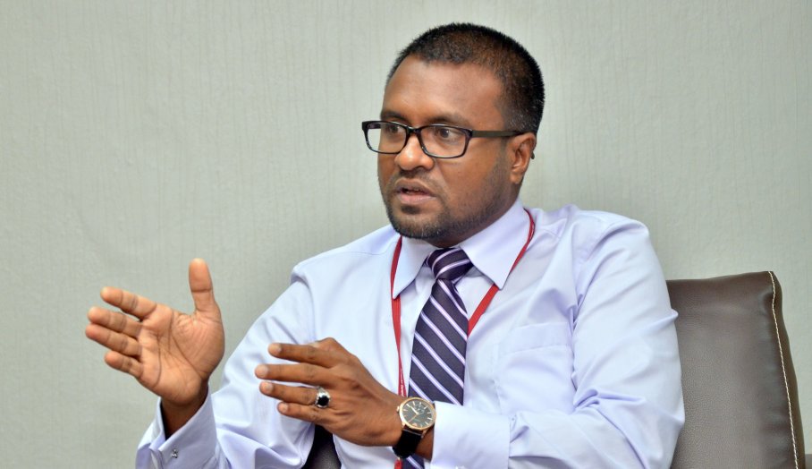 ކޮންމެކަމެއް ރައްޔިތުން މަޖިލީހާއި މަތިކުރުން ރަނގަޅެއް ނޫން: މުހުތާޒު