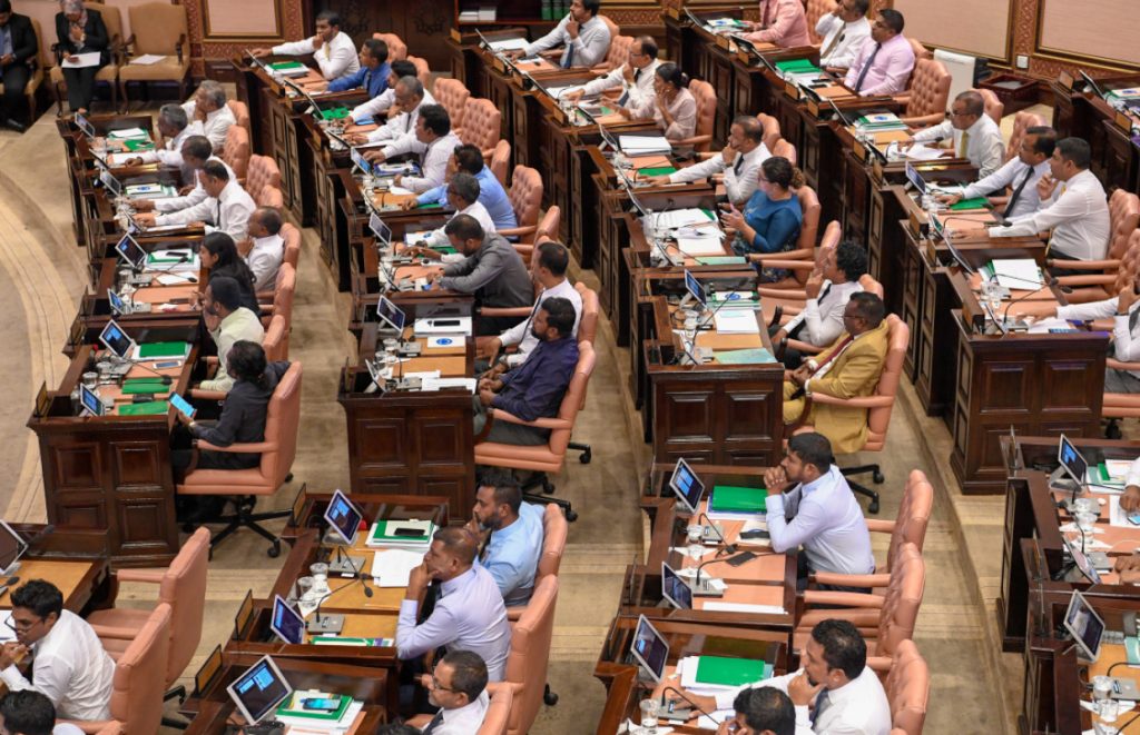 ސީއެސްސީއަށް ޝޯޓްލިސްޓްކުރި ނަންފުޅެއް ކަމުނުގޮސްގެން އަލުން ކޮމިޓީއަށް