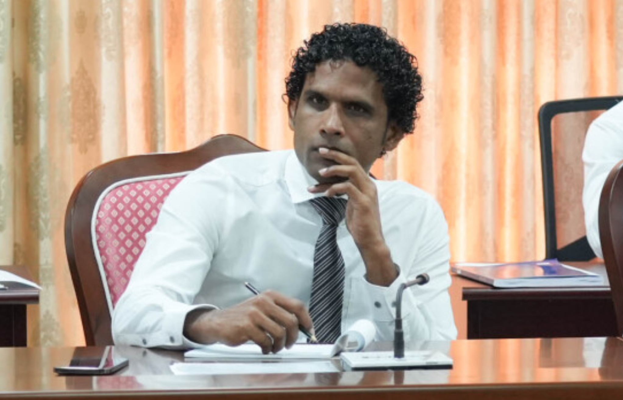 ޔާމީންގެ މައްސަލައަށް ނުފޫޒު ފޯރުވަން ރައީސްގެ ކޮއްކޮ ދެފަހަރަށް ކޯޓަށް ފޮނުވައިފި: ޔައުޤޫބު