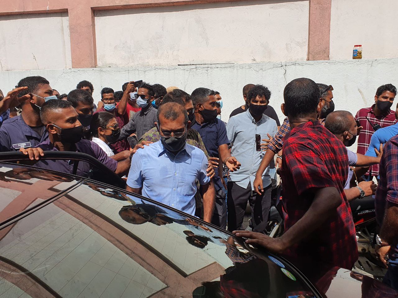 ރައީސް ނަޝީދާއި ގުޅޭ އެއްވެސް ތަހުގީގެއް ނުހިންގަން: ފުލުހުން