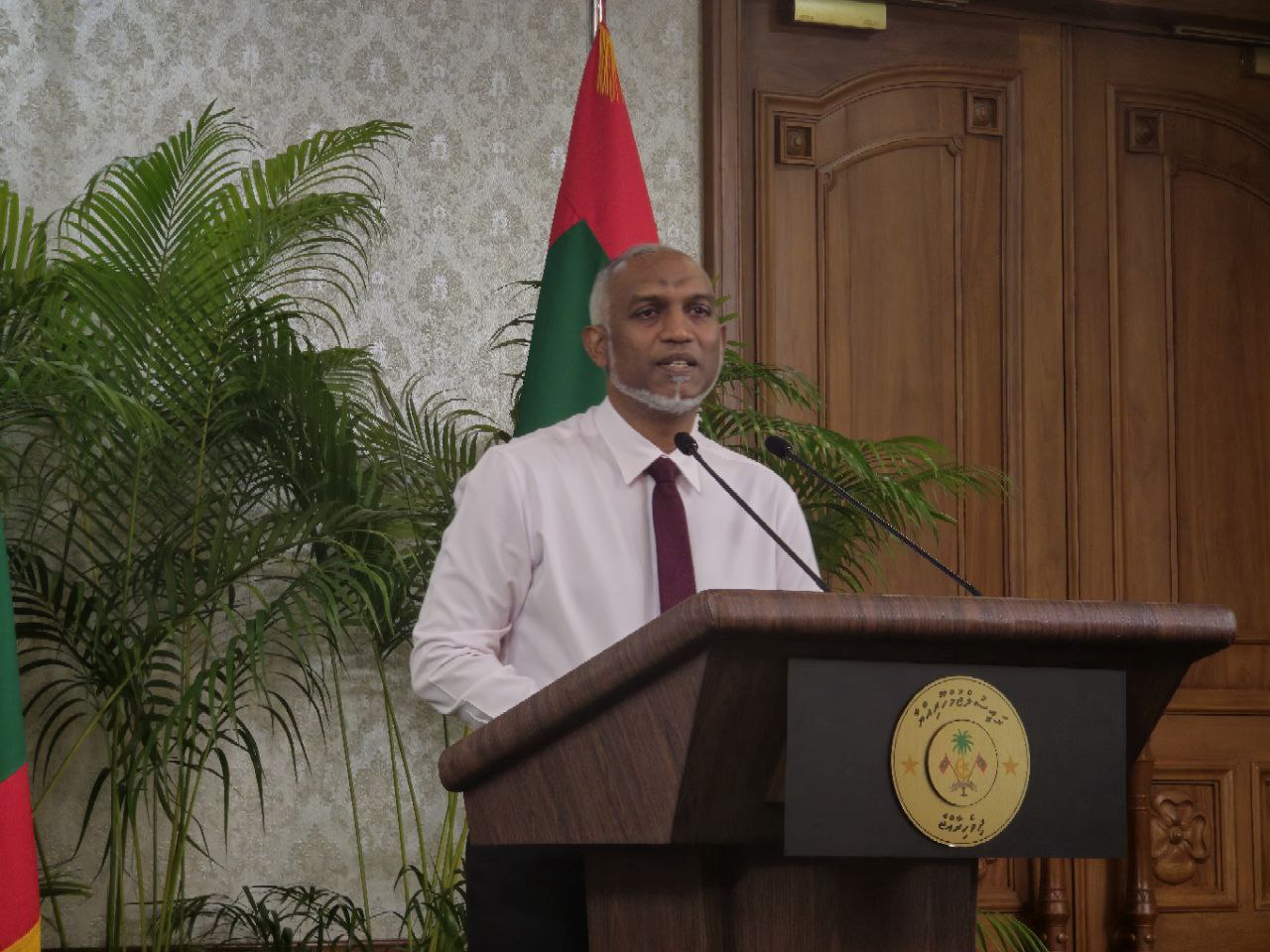 އެއްބަސްވުންތައް ހާމަނުކުރެވެނީ ކުރީސަރުކާރުގެ ސަބަބުން: ރައީސް