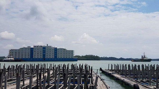 ސިންގަޕޫރުގައި މަސައްކަތްކުރާ ބިދޭސީންނަށް ފްލޯޓިންގ ހޮޓާތަކެއް