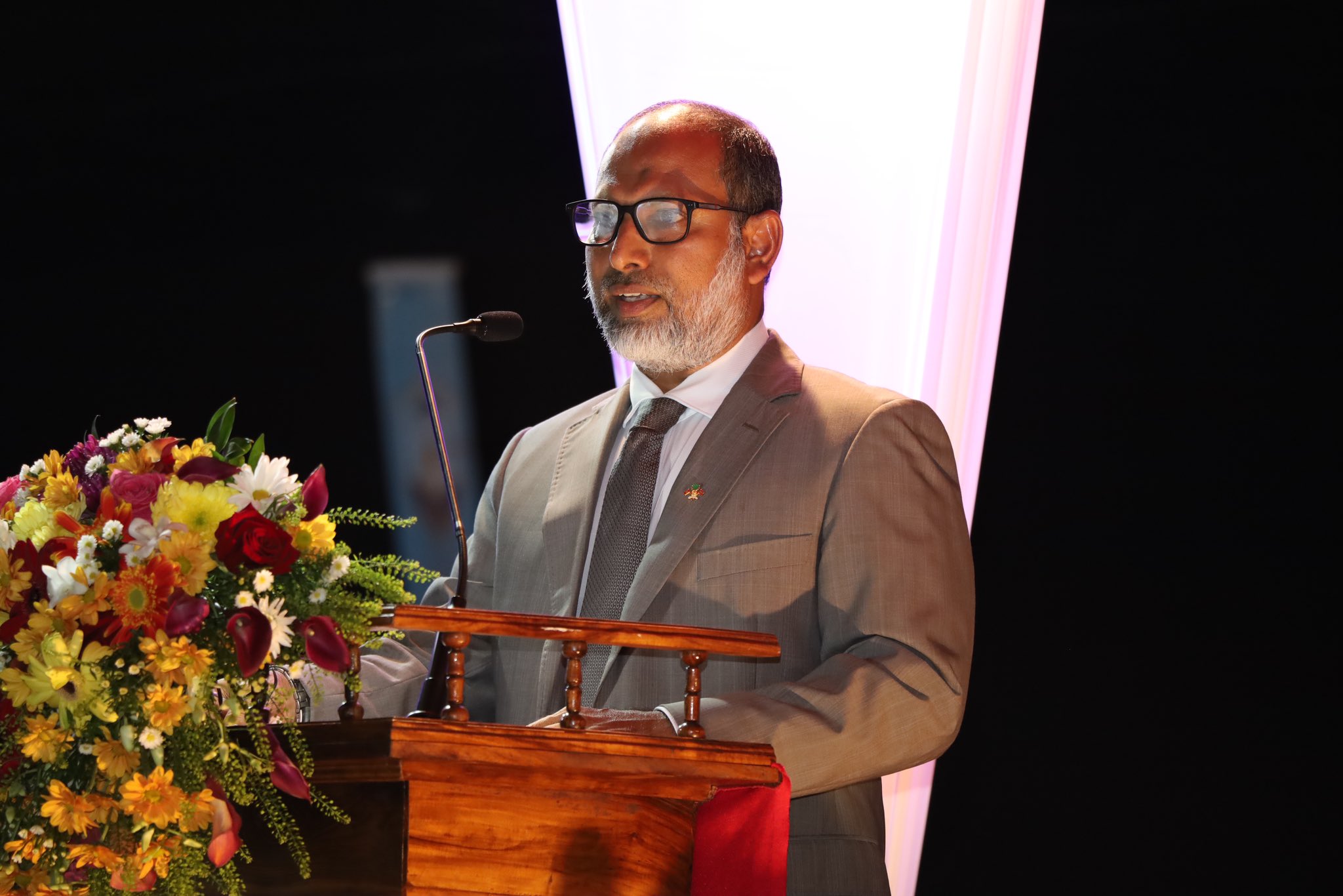 ޖަލުތަކުގެ ޖާގަ އިތުރުކޮށް، އިންސާނީ ވަސީލަތް ވަނީ ތަރައްގީކުރެވިފައި: އިމްރާން