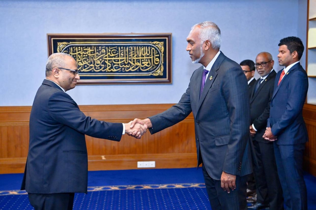 ދެ އިންތިޚާބު އެއްކޮށް ބާއްވައިގެން ރައީސް މުޢިއްޒަށް 2028 ގައި ރީތި ބޮނޑިއެއް ލިބިދާނެ: ސުޢޫދު