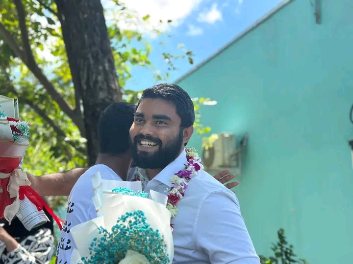 ނޫސްވެރިޔާ މުހައްމަދު ޝަހުޒާން މިނިވަން ވެއްޖެ