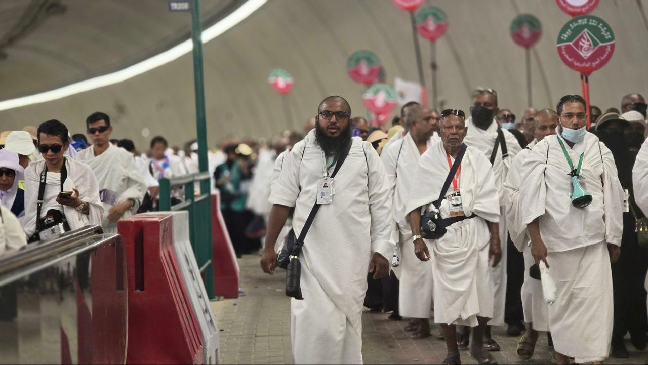 ޢުމްރާއަށް ނުފުރިފައި ތިބި 150 މީހުން ފުރޭނެ ގޮތް ސަރުކާރުން ހަމަޖައްސަނީ