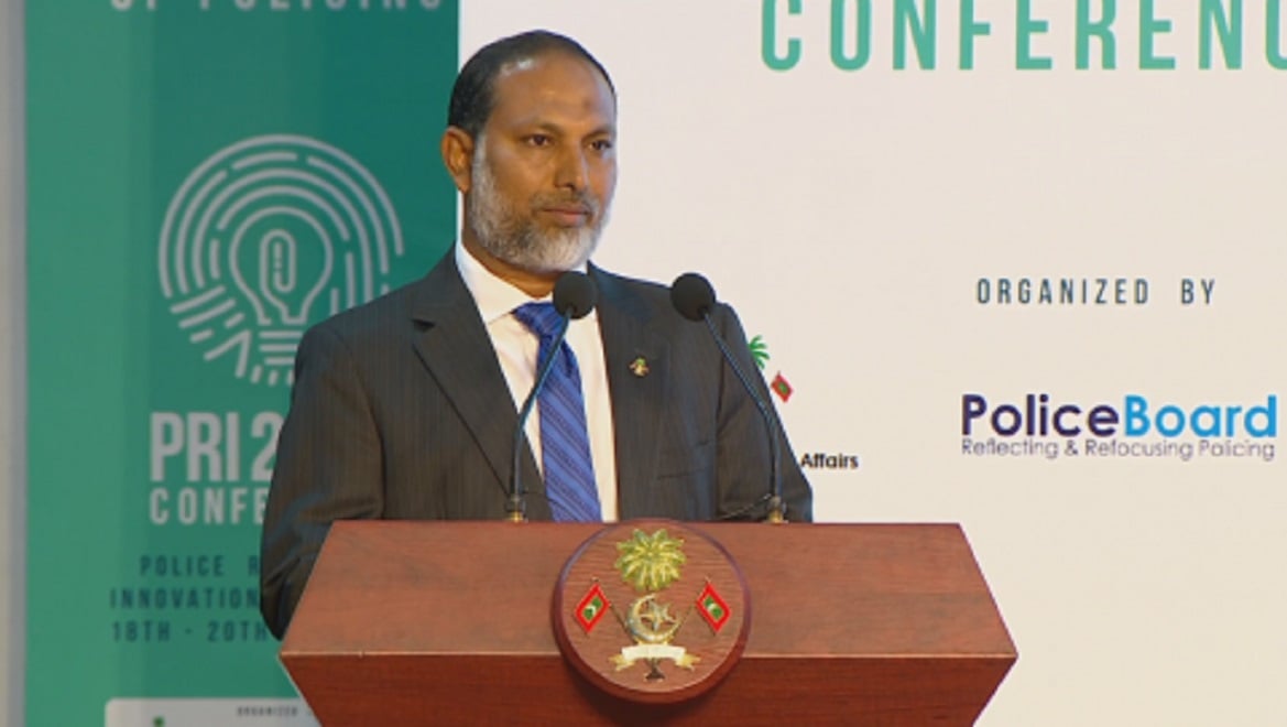 ފުލުހުންގެ މުއައްސަސާ ހަރުދަނާކޮށް ރަނގަޅުކުރުމަށް ޢިލްމީ ދިރާސާތަކެއް ކުރަންޖެހޭ: މިނިސްޓަރ ޢިމްރާން