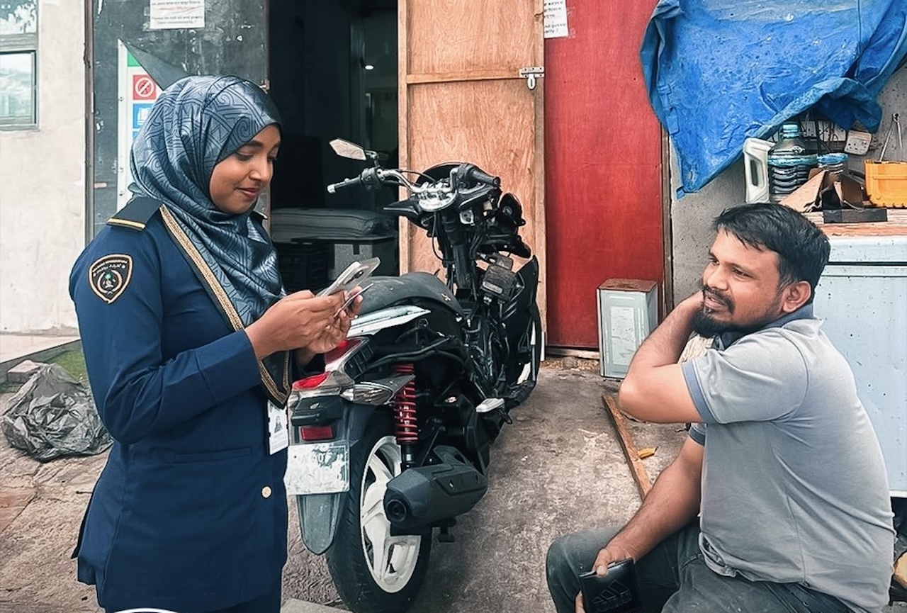 ބިޒްނަސް އަދި ސްޕެޝަލް ވިޒާގައި ތިބޭ ފަރާތްތަކަށް ވަރކް ޕަރމިޓް ދޫނުކުރަން ނިންމައިފި