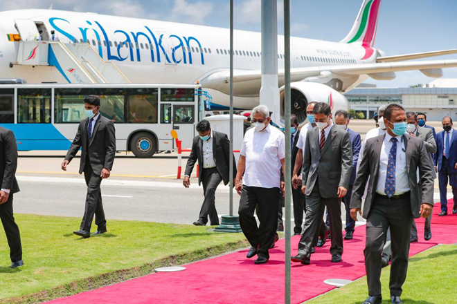 ގޮޓާބަޔަ އަނބުރާ ލަންކާއަށް ވަޑައިގަންނަވަނީ