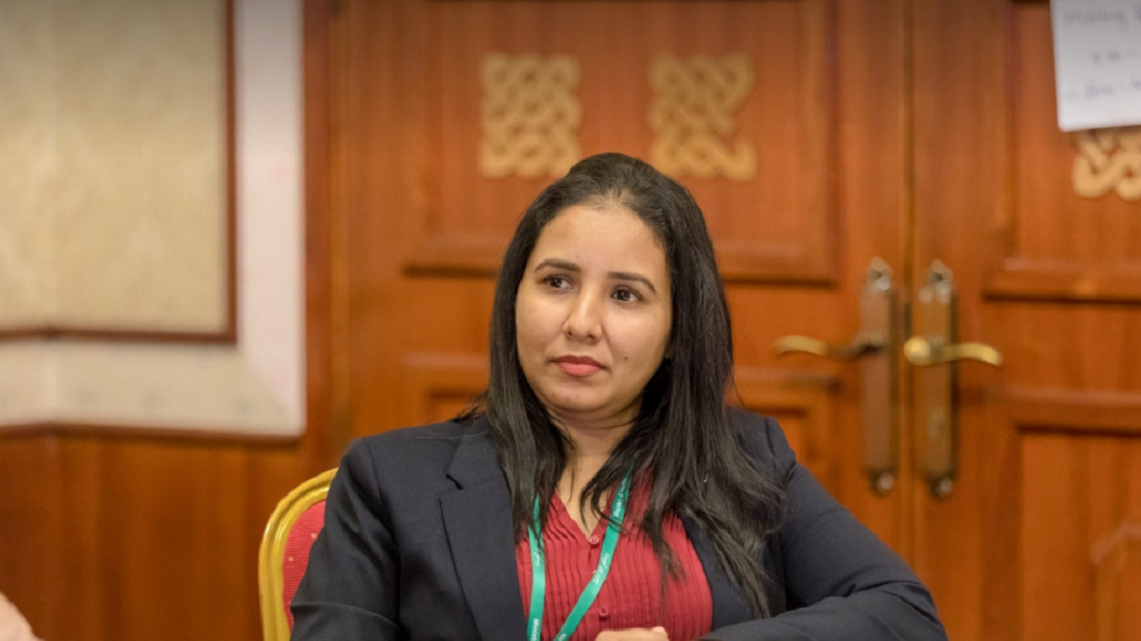 ކޯވިޑް ކޮރަޕްޝަނާ ގުޅިގެން ސިޔާސީ އިސްވެރިންތަކެއް ގެއަށް