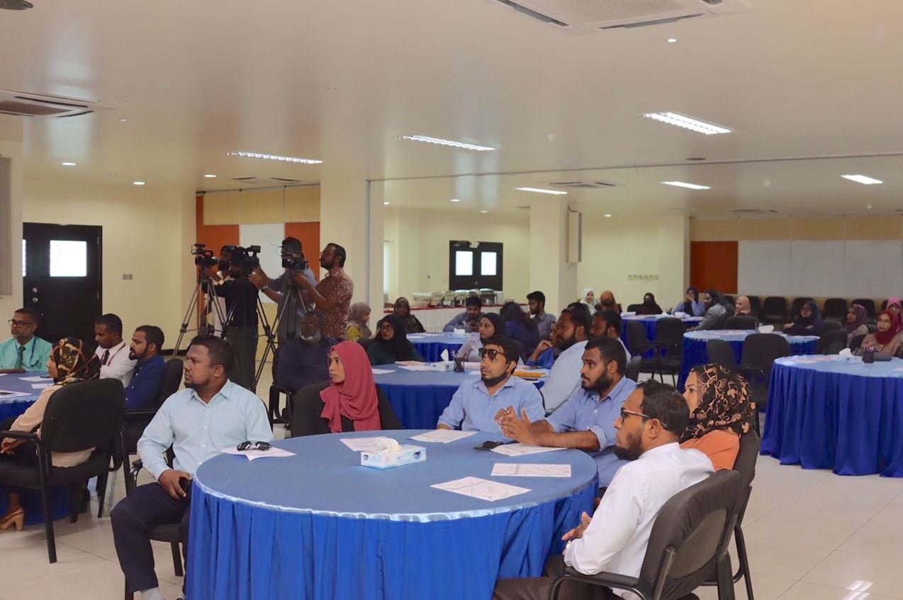 ޝަރުޢީ ދާއިރާގެ ޚަބަރުތައް ކަވަރުކުރާ ނޫސްވެރިންނަށް އަމާޒުކޮށް ވޯކްޝޮޕެއް ފަށައިފި