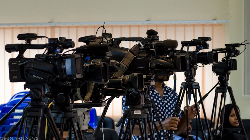 މަނާ ވަގުތުތަކުގައި ކެމްޕެއިނާއި ގުޅޭ ކޮންޓެންޓް ބްރޯޑްކާސްޓްނުކުރަން އަންގައިފި