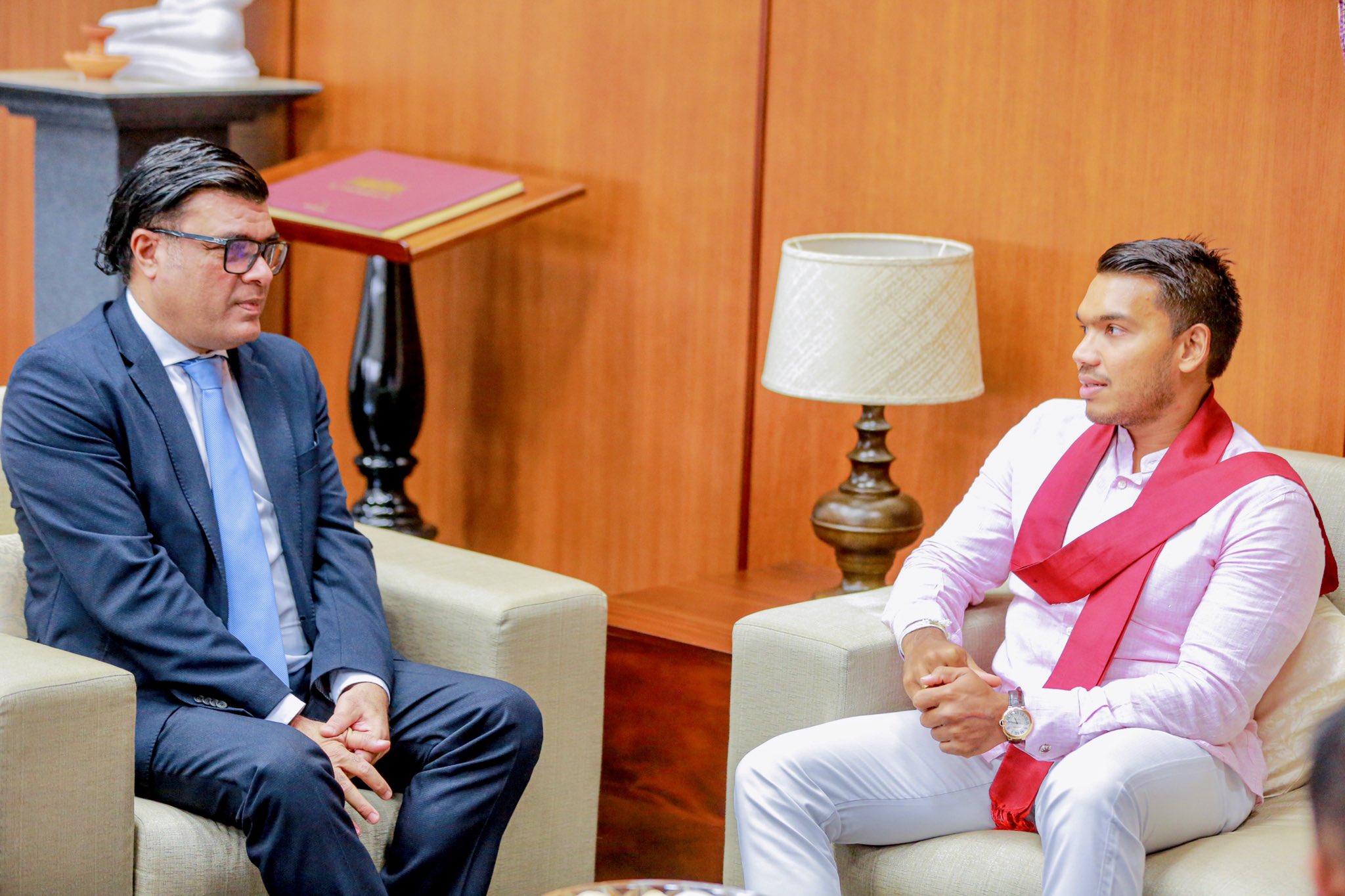 ނަމާލް ރާޖަޕަކްސަގެ ޓްވީޓް މިފަހަރު ދިވެހި ބަހުން