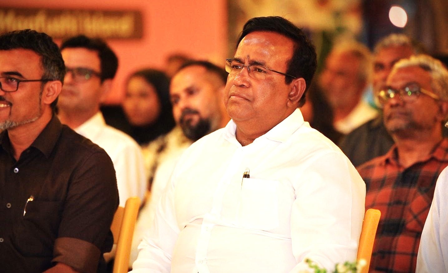 މި ސަރުކާރަކީ އެއްވެސް ވިސްނުމެއް ނެތް "އޮޔާދާ އޮއި ކާއްޓެއް" ފަދަ ސަރުކާރެއް؛ ޣަފޫރު