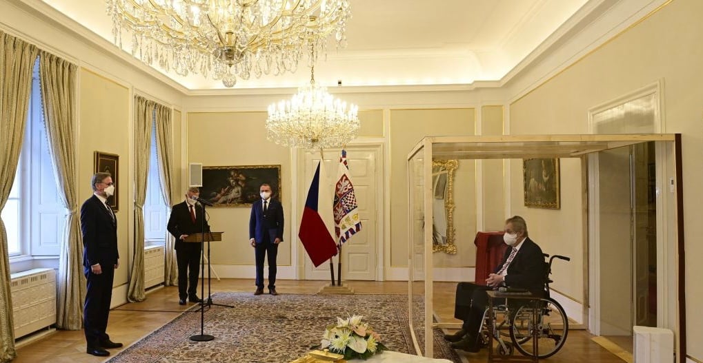 ޗެކްރިޕަބްލިކްގެ ރައީސްގެ ފަރާތުން އާދަޔާޚިލާފު މަންޒަރެއް