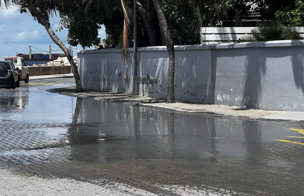 އައިޖީއެމްއެޗް ކައިރީގައި ފެންބޮޑުވަނީ ކޫލިންގ ޓަވަރުތަކުން ދޫކުރާ ފެނުން: ސިޓީ ކައުންސިލް