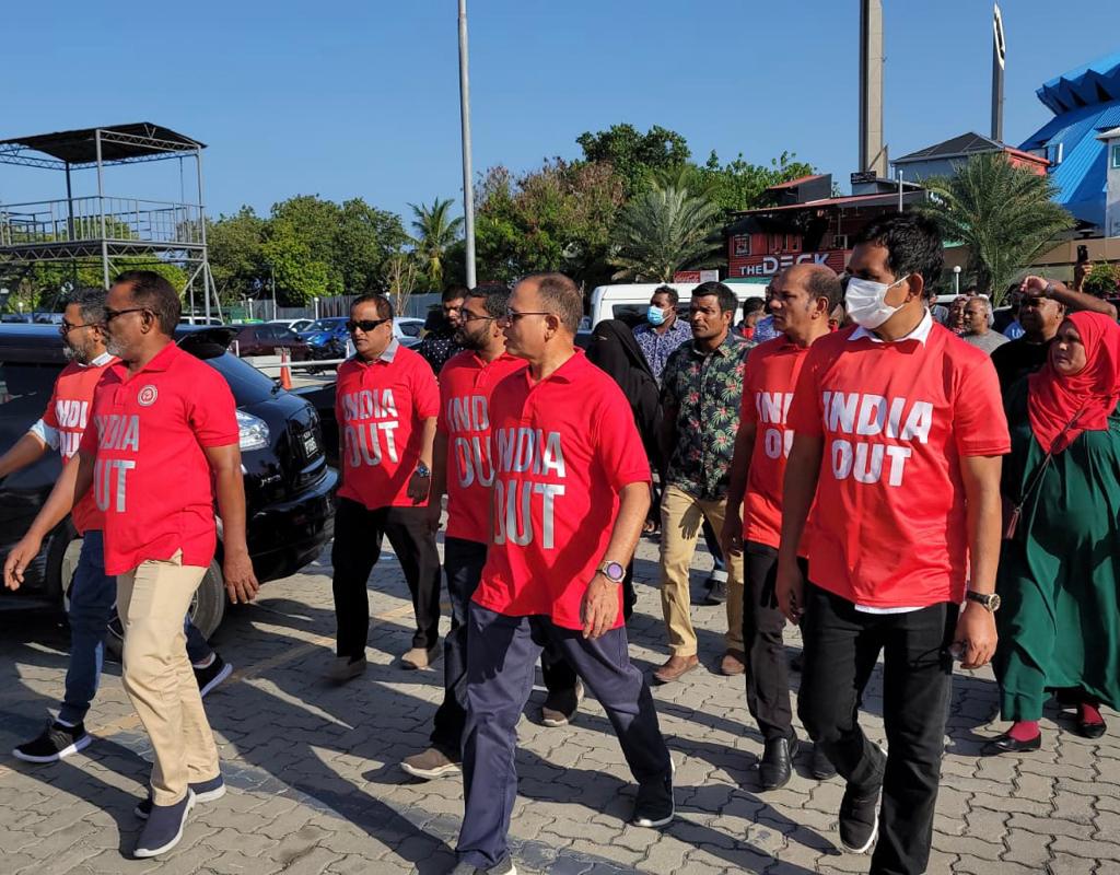 އިދިކޮޅުގެ ނޭވާހޮޅި މުޒާހަރާ ހުއްޓުވައި މެމްބަރު ޝިޔާމާއި ޣައްސާނާއި ސައީދު ހައްޔަރުކޮށްފި