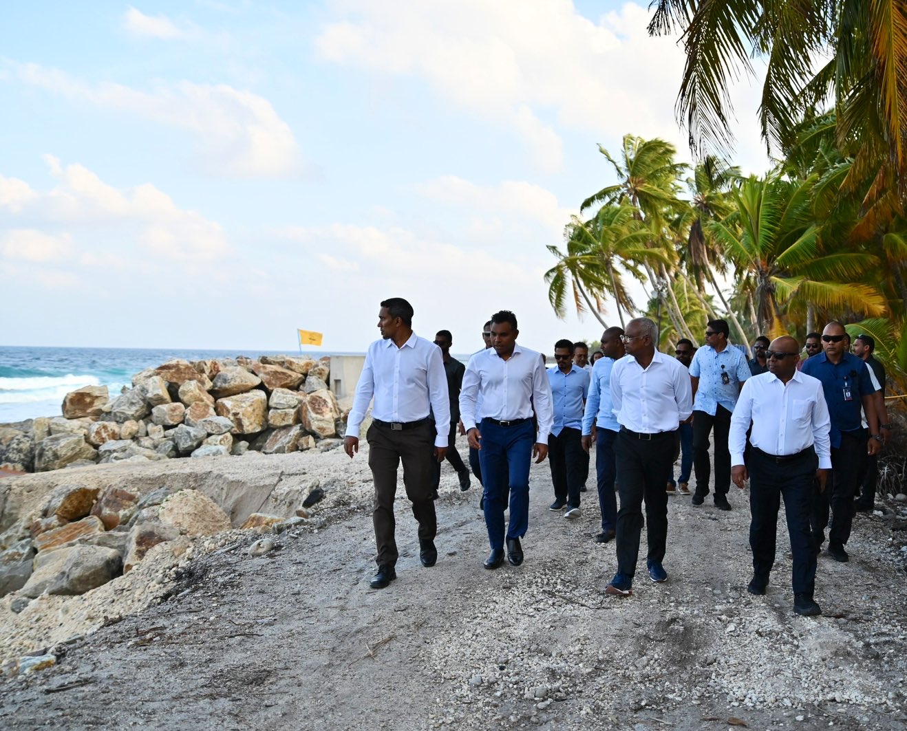 ފުވައްމުލަކު ގޮނޑުދޮށް ޚިމާޔަތްކުރުމުގެ މަޝްރޫޢުގެ ކުރިއަށްދާގޮތް ރައީސް ބައްލަވާލައްވައިފި