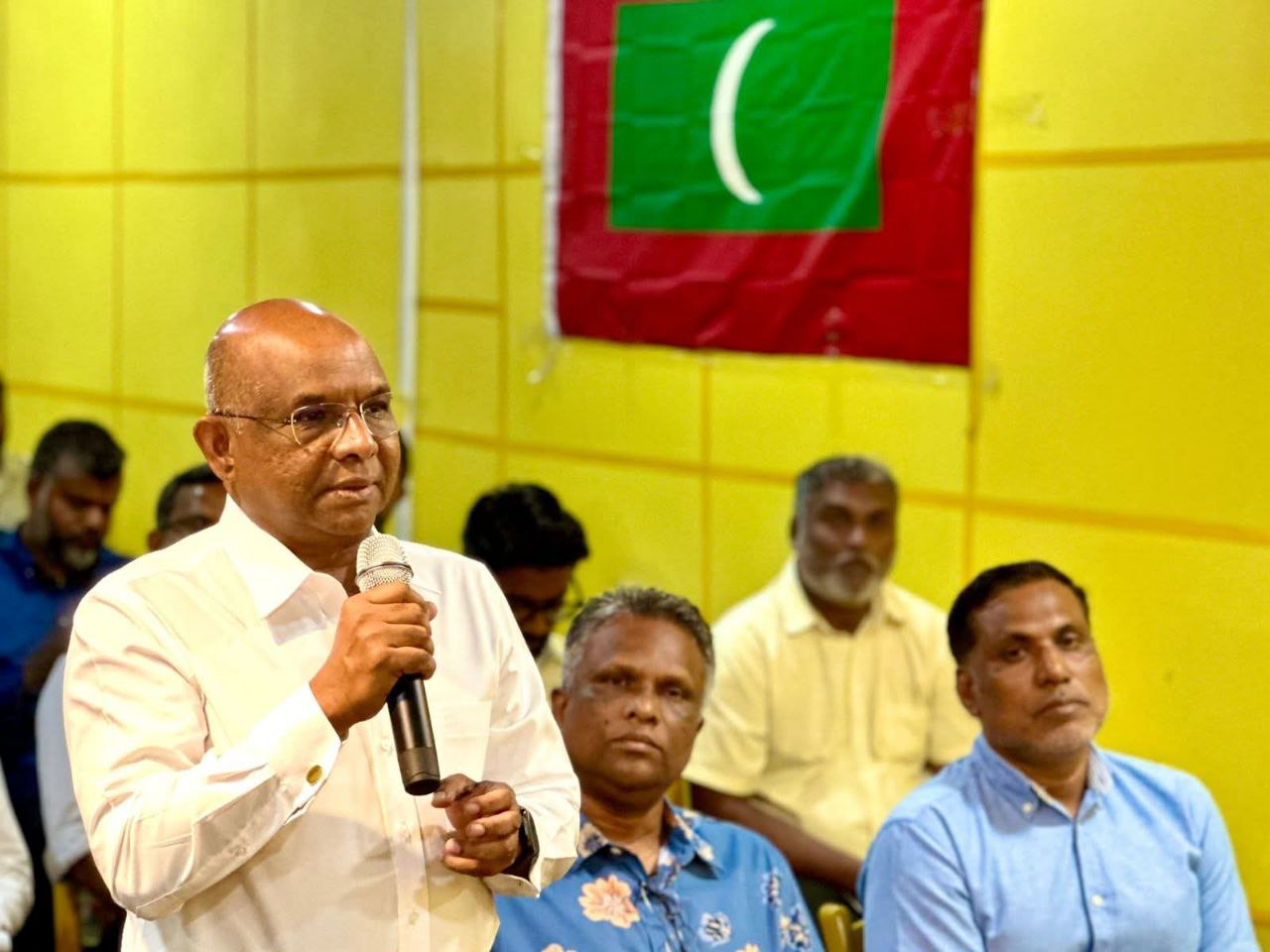 މުޒާހަރާ އިން ފެނުނީ ހުދުމުޚުތާރު ވެރިއެއްގެ އަތްދަށައް ޤައުމު ދިޔައީމަ ދެން ވާނެގޮތް: ޝާހިދު