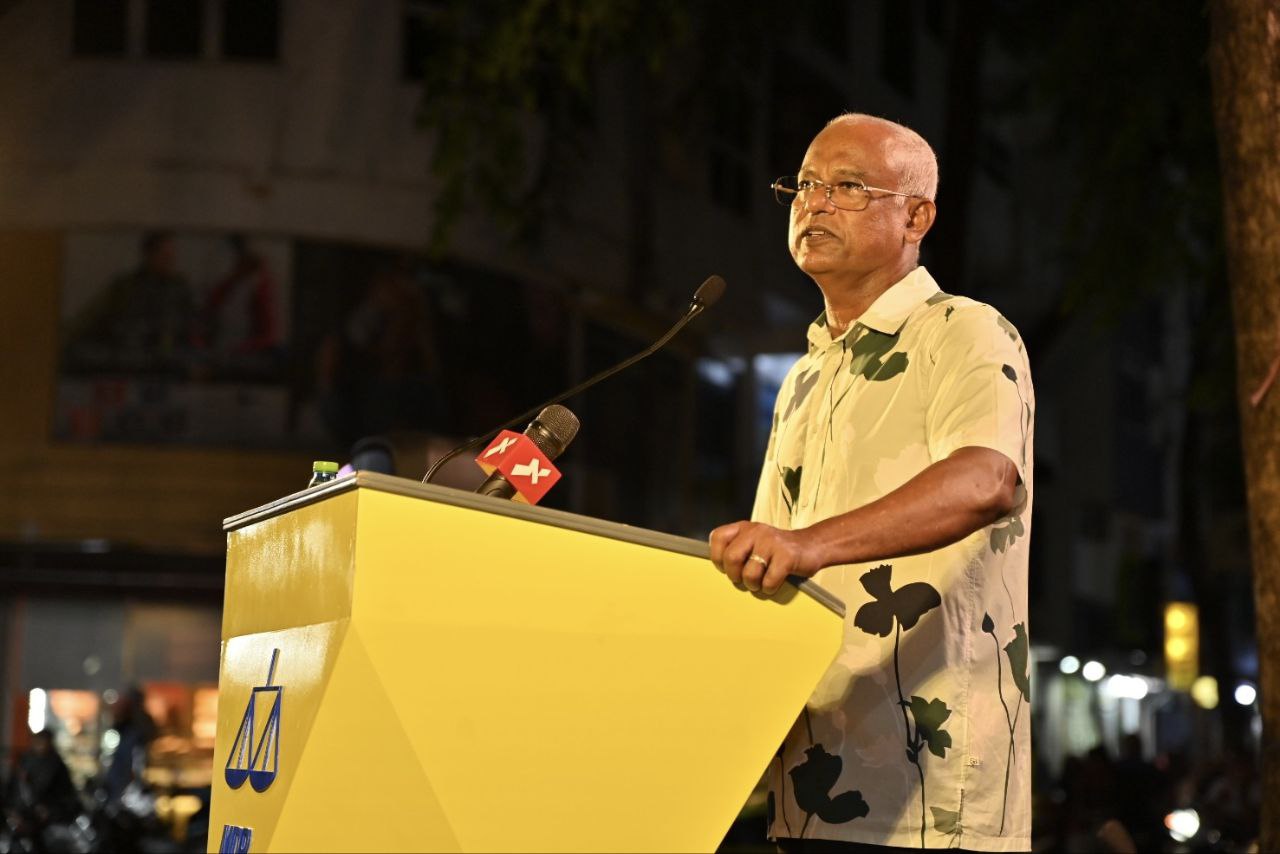 ބިއްލޫރި ހޮޅިއެއްގެ ތެރެއިން މާލޭގެ ރައްޔިތުން ގުޅިފަޅަށް ގެންދަން އުޅޭނެ ކަމެއް ނެތް: ރައީސް ސޯލިހު