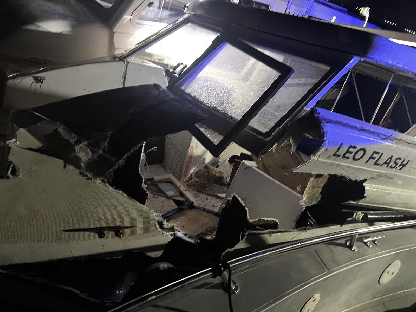 2 ލޯންޗު ޖެހި، 5 މީހަކަށް ސީރިއަސް އަނިޔާތަކެއް ވެއްޖެ