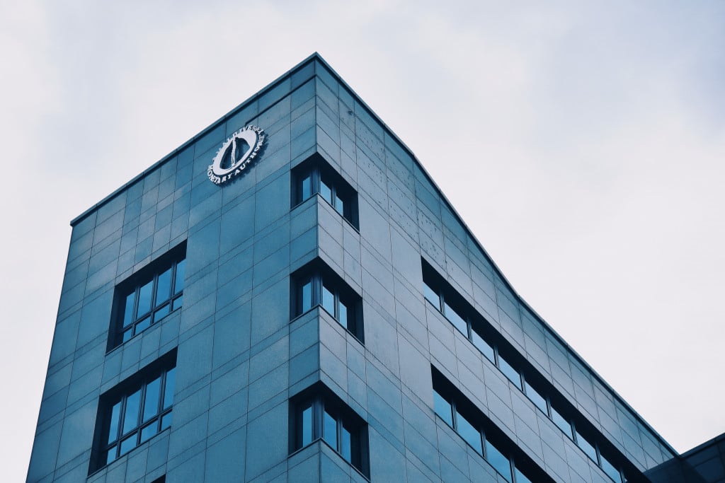 އެމްއެމްއޭއަށް ވިއްކަން ޖެހޭ ޑޮލަރުގެ އަދަދު މަތިކުރީ ވިޔަފާރިތަކަށް ފަހިކޮށްދޭން: އެމްއެމްއޭ