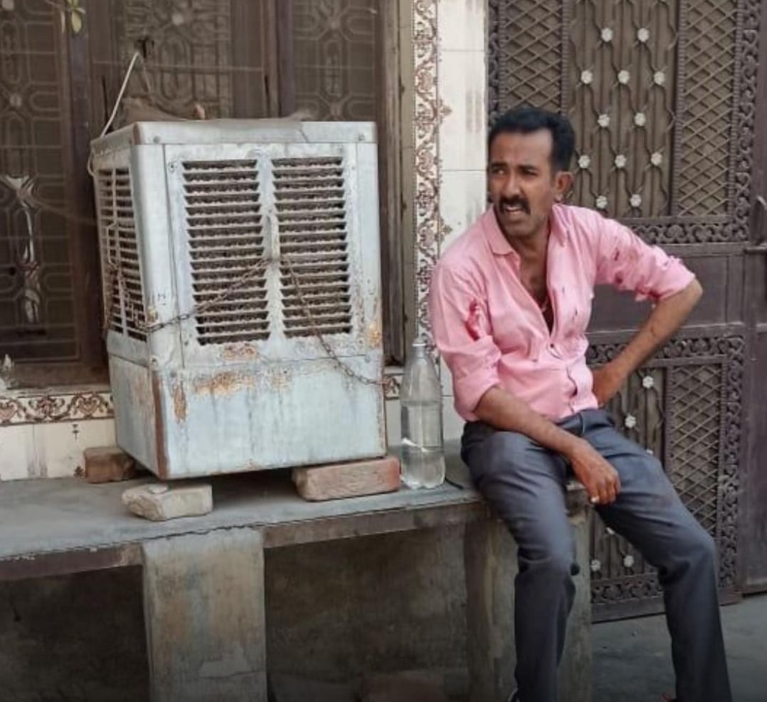 މަގުމަތީގައި އަނބިމީހާއަށް ހަމަލާދީ މަރާލިއިރުވެސް ސަލާމަތްކޮށްދޭނެ މީހަކު ނުވި